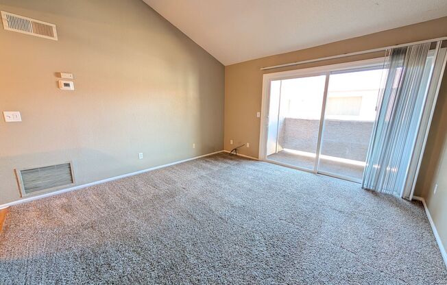2 Bed / 2 Bath