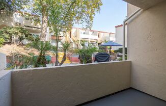 Studio, 1 bath, 455 sqft, $1,800, Unit 049