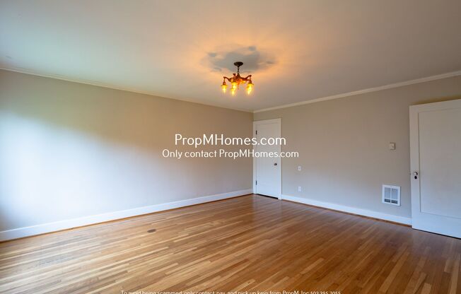Charming Light-Filled One Bedroom Apartment In SE Portland!