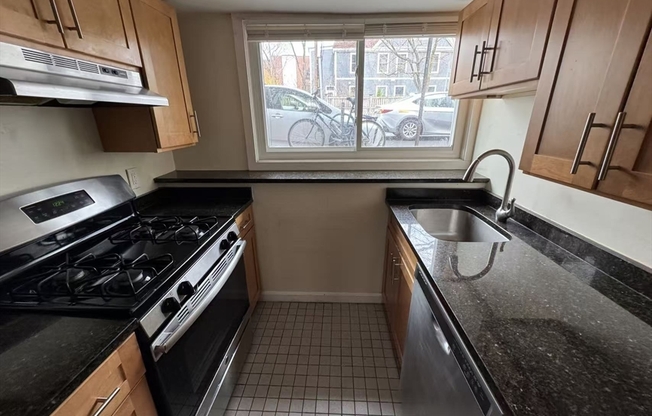 2 HINGHAM ST