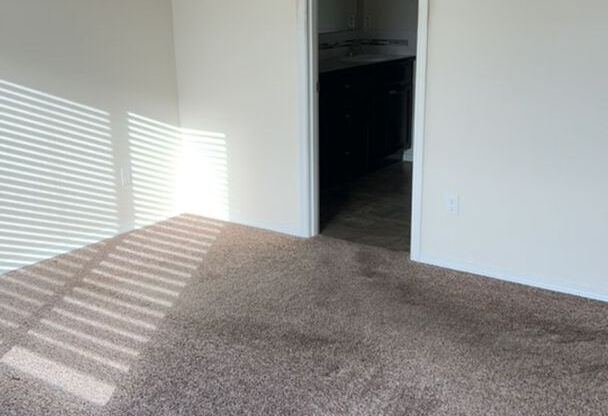 3 beds, 2 baths, $2,100