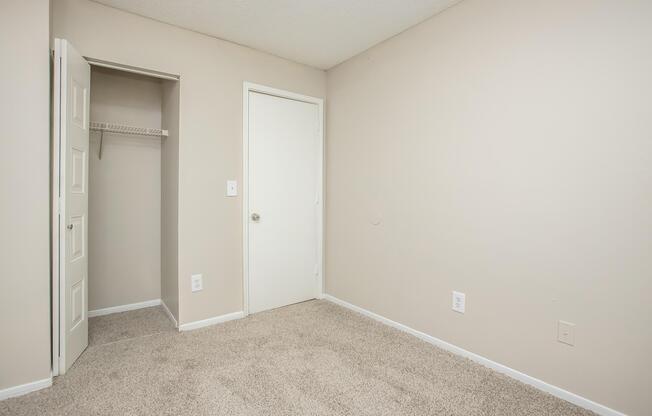 3 beds, 2.5 baths, 1,196 sqft, $1,450