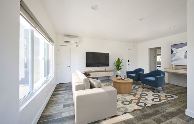 New Two Bedroom w/ All New Appliances | Minutes to USC & Downtown Los Angeles | Los Angeles Re-Defining Modern Living