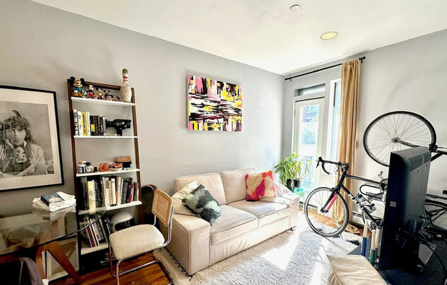 1095 BEDFORD AVE