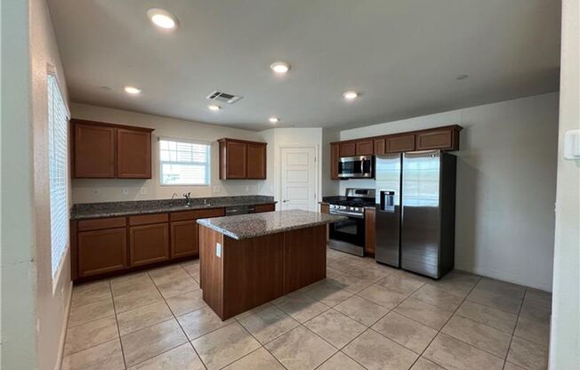 New Henderson 3 bedroom Townhome for rent.