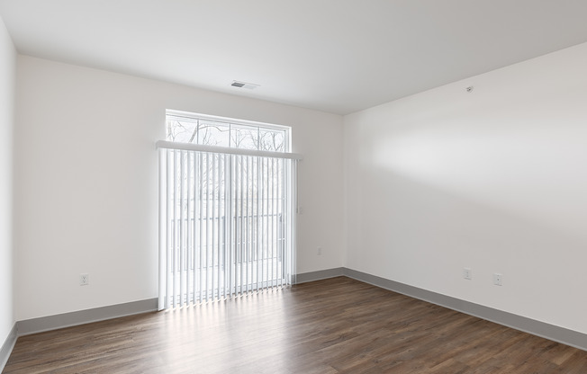 3 beds, 2 baths, 1,390 sqft, $1,959, Unit 4059LL