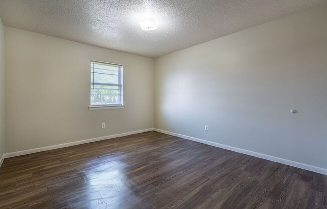 2 beds, 1 bath, 769 sqft, $775, Unit 228
