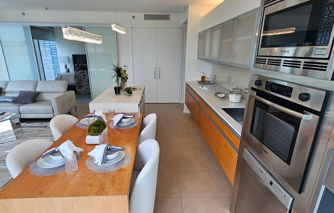 2 beds, 2 baths, $6,040, Unit # 2512