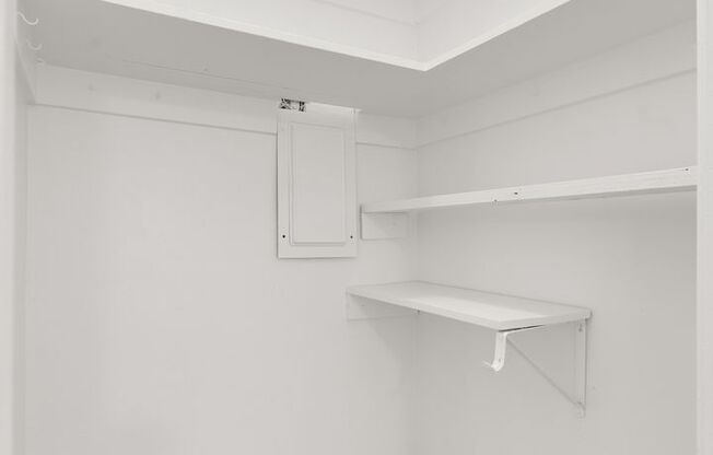 3 beds, 1.5 baths, 1,000 sqft, $2,550, Unit 4133-A