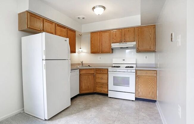 1 bed, 1 bath, 825 sqft, $1,675, Unit 284