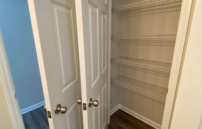 2 beds, 2 baths, 1,131 sqft, $1,425, Unit 2780-1