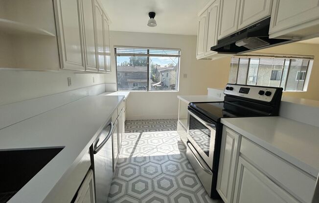 370 Obispo Ave Long Beach, CA 90814