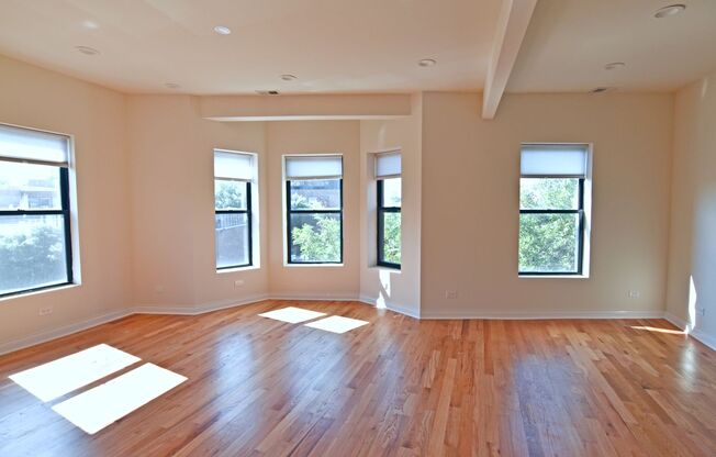 732 W. Grace / 3803-3809 N. Broadway
