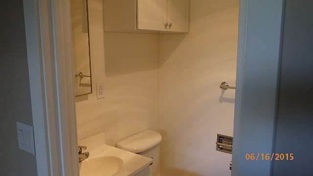 Studio, 1 bath, 400 sqft, $1,300, Unit 12