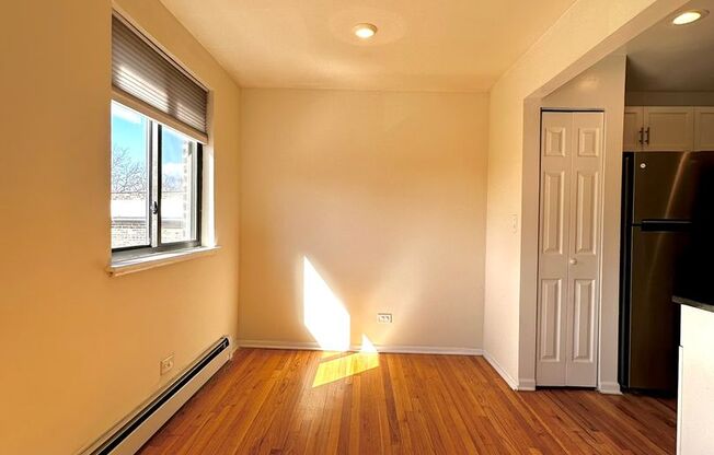 1 bed, 1 bath, 650 sqft, $1,600, Unit 6954-520