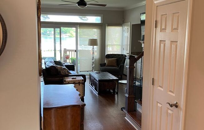 Stunning waterfront townhome fully furnished directly on Lake Norman
