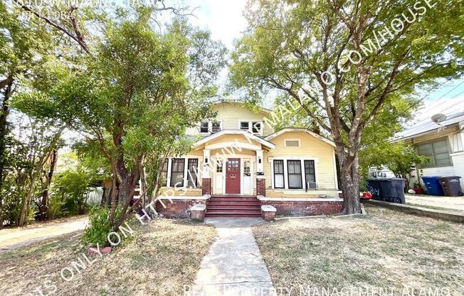 810 W MAGNOLIA AVE