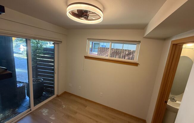 Stand-Alone Ballard Townhome with 3 En-Suite Bedrooms & A/C!