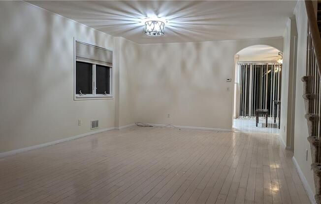64 CROFT PL
