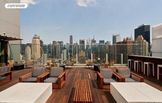 1 bed, 1 bath, $4,577, Unit 1212