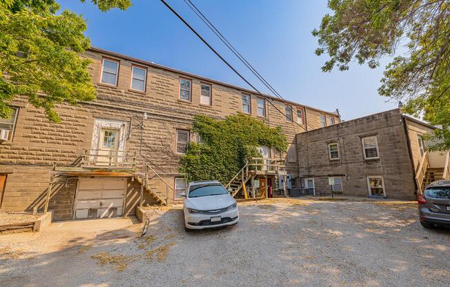 3843 S 48 ST