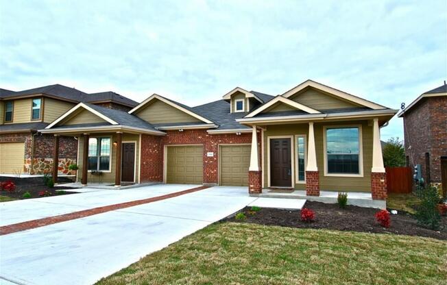 125-131 Creekside Villa Dr