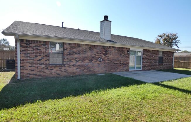 3 beds, 2 baths, $1,675