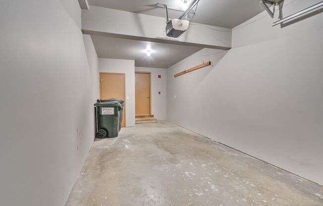 1 bed, 1 bath, 800 sqft, $1,199, Unit 3835 - 6
