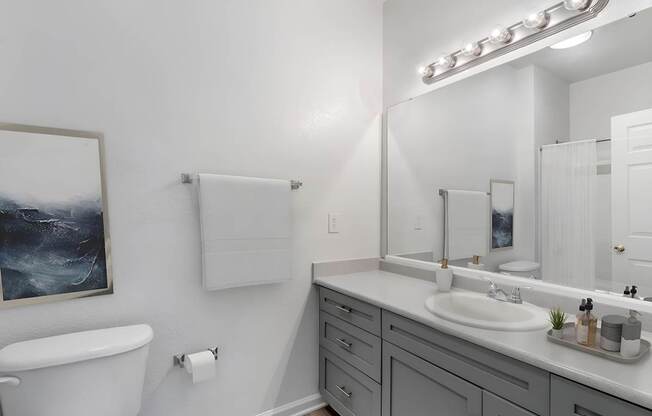Spotswood Commons Bathroom