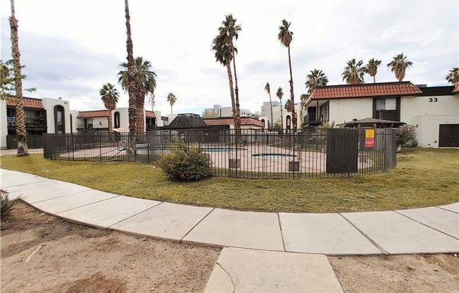 1 bed, 1 bath, $1,000, Unit # 380
