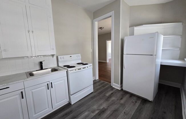 2 beds, 1 bath, $1,250