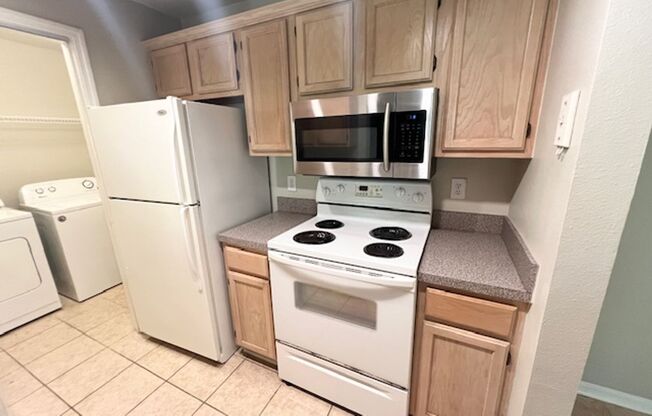 1 bed, 1 bath, $1,050, Unit # 1524