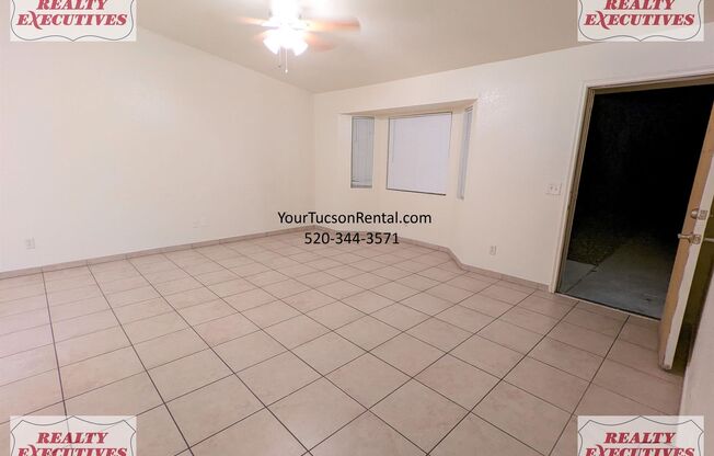 3/1 with AC and a garage in Midvale Park Near Drexel Rd & Oak Tree Dr