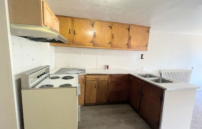 1 bed, 1 bath, $1,095, Unit 6