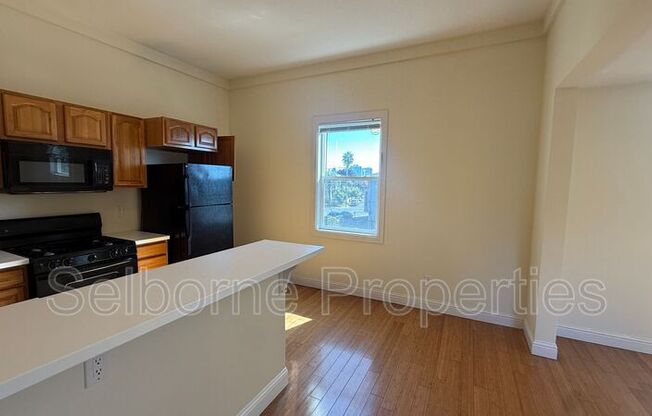 1533 B 9 ST