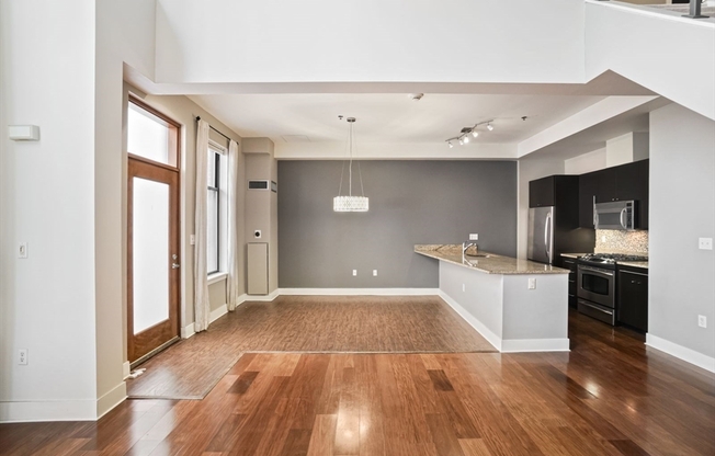 735 Harrison Ave