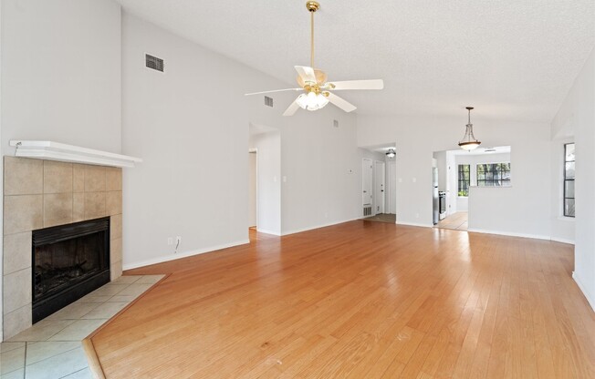605 RUSSET VLY DR