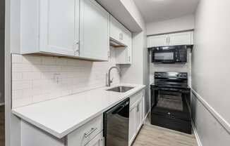 552 RIVERVIEW DR