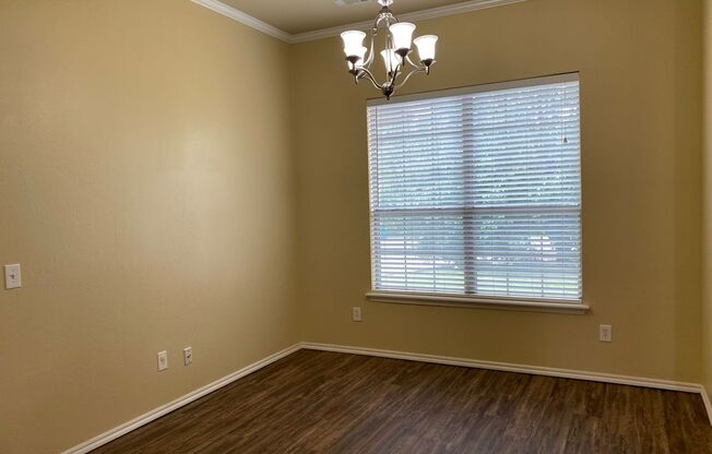 3 Bed, 2 Bath NW OKC Home with Large Master Suite