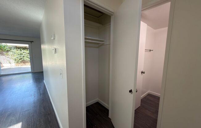 HUNTINGTON BEACH 2 BED, 2 BATH CONDO- $3,200 (VILLA PACIFIC)