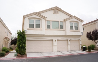 ADORABLE 3 BEDROOM 2.5 BATHROOM 2 CAR GARAGE CONDO,