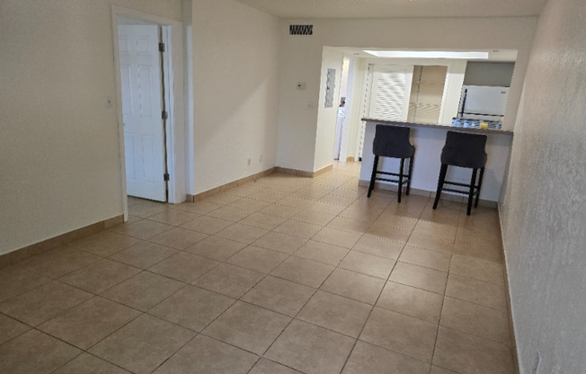 8302 BARDMOOR BLVD