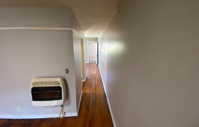 1 bed, 1 bath, 450 sqft, $665, Unit Unit 3