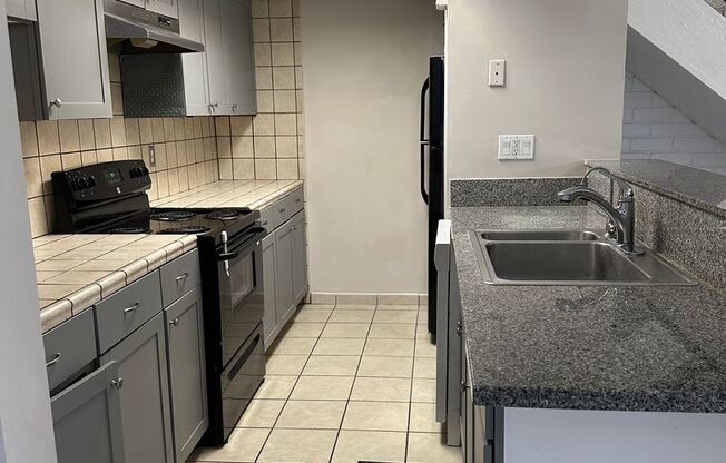 Beautiful 2 bedroom 1 bath condo in North Azusa