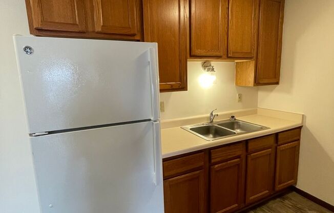 1 bed, 1 bath, $895, Unit 66