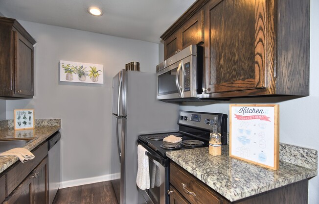 2 beds, 1 bath, 950 sqft, $1,389, Unit 0305