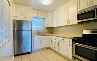 2 beds, 1 bath, 550 sqft, $2,395, Unit D2