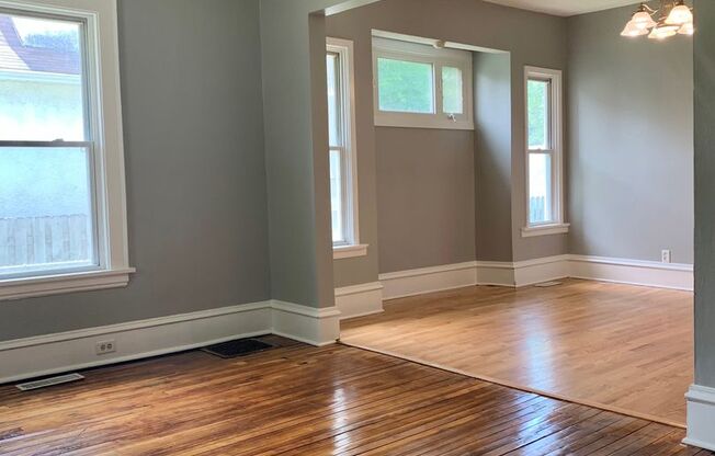 Beautiful 4 bedroom plus Den Home in Minneapolis!