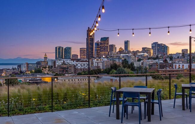 1 bed, 1 bath, 421 sqft, $1,595, Unit 605