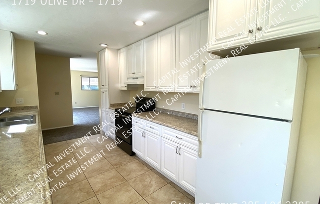 1719 OLIVE DR